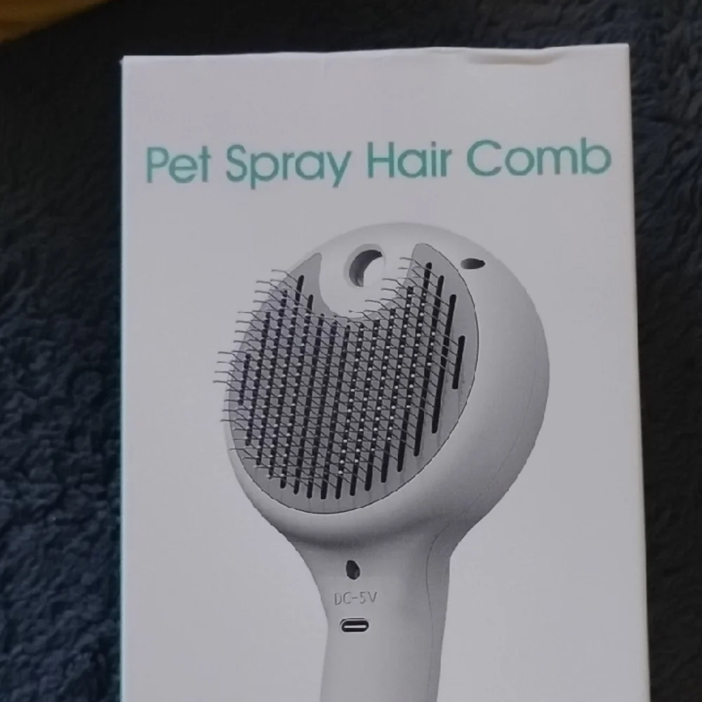 White Pet Spray Hair Comb